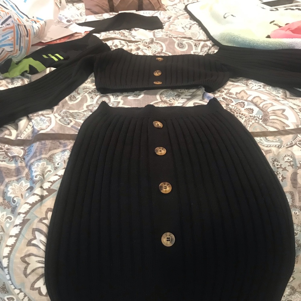 2 piece black crop top and long skirt